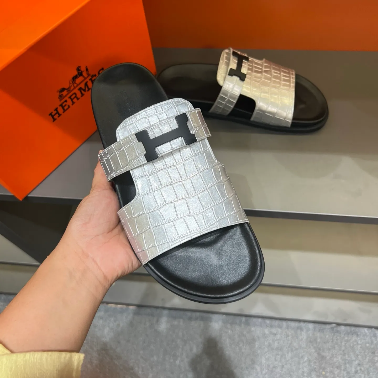 Men's shoes 💰300, size 38-45, the new 2014 summer Hermes shoes are the same as the original ones, handmade by masters! ❥High-end customization, exclusive products, the highest version in the industry⚠❥Using: Hermers upper: (pursuing top walking comfort) ✨Top quality on sale━━━━Hermes━━━━━